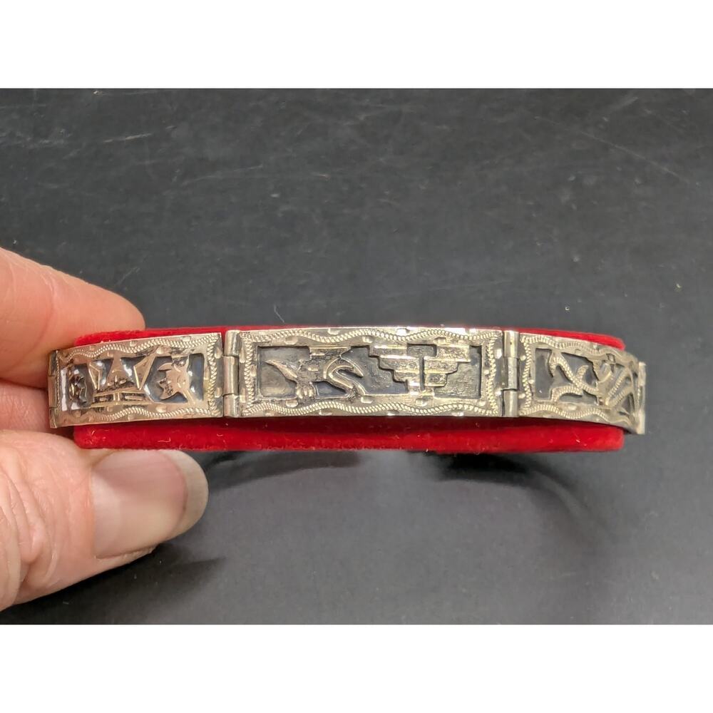 Rare Cuernavaca Mexico 900 Silver Bracelet Aztec Pyramid Eagle Pre-Columbian Art